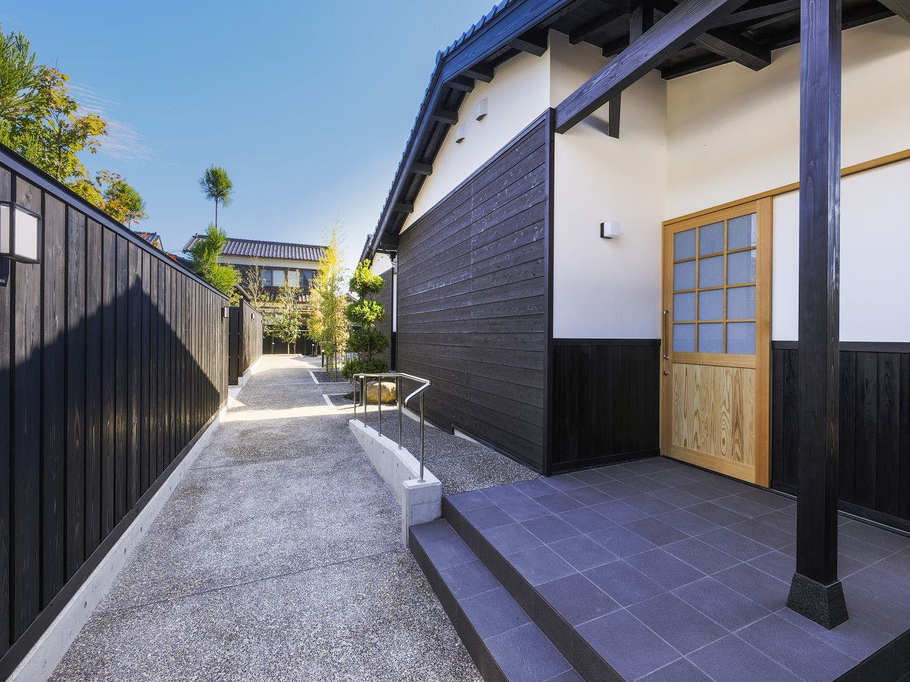 暖簾をくぐるとそこは静寂の別世界