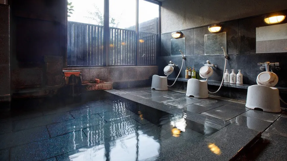 Yusai: The Echo of the Hot Spring Gorge