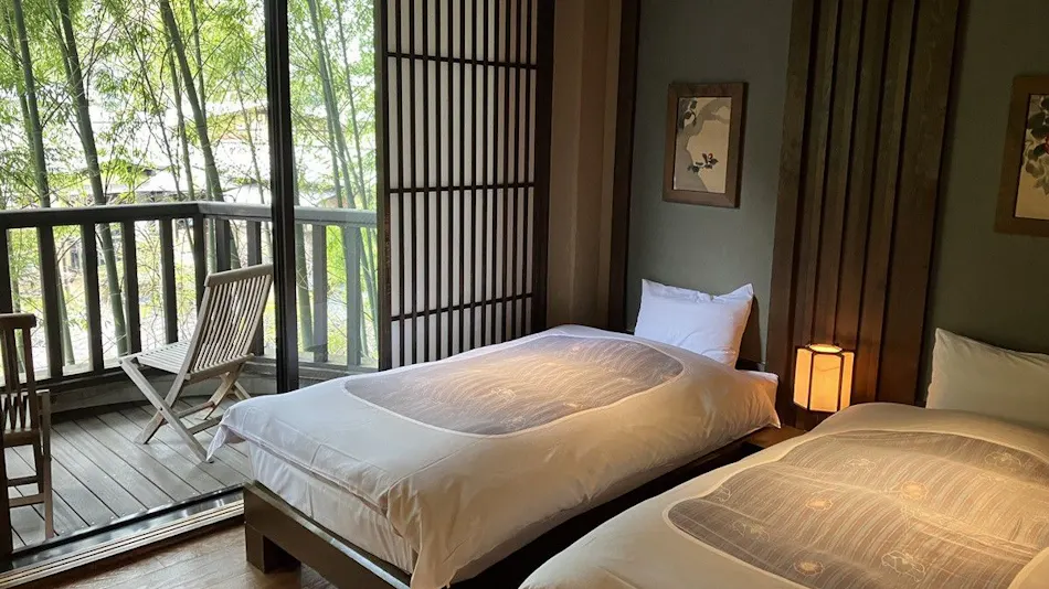 Yusai: The Echo of the Hot Spring Gorge