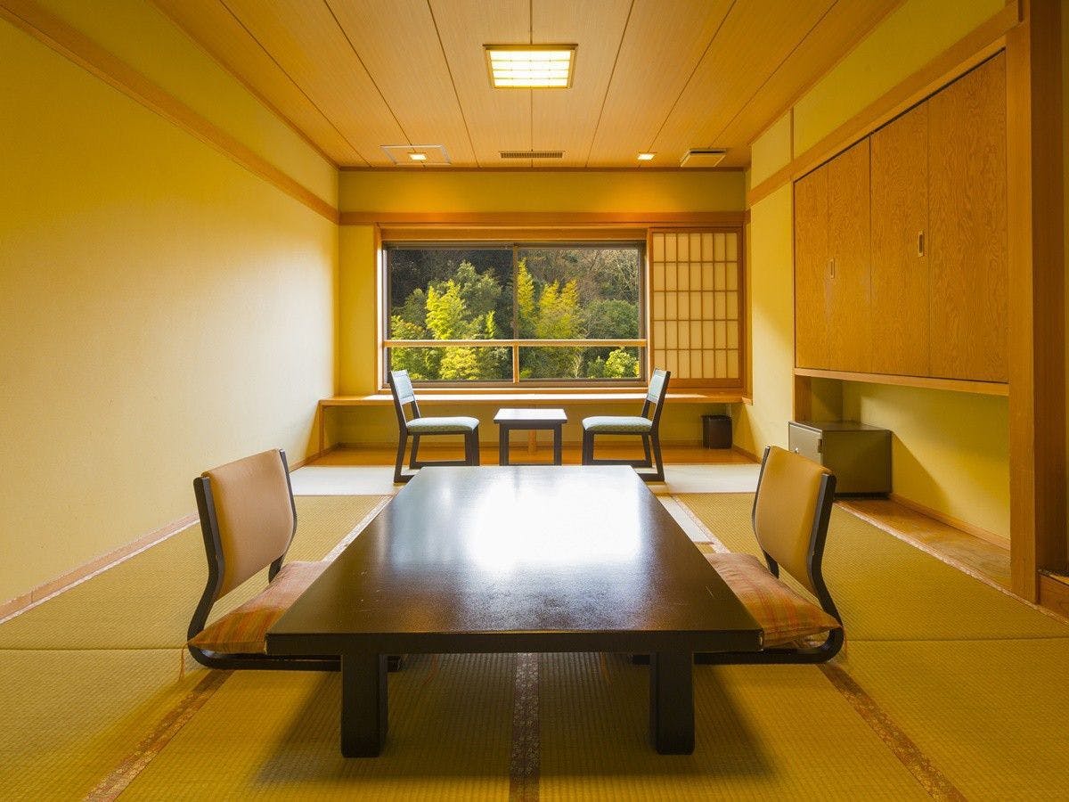 ห้องพักสไตล์ญี่ปุ่น 10 เสื่อทาทามิ (ตัวอย่าง)