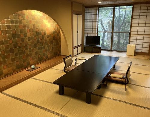 露天 (石風呂) 付特別室「山桜」