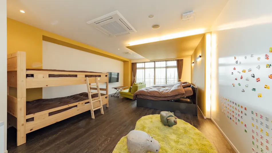 The Hotel Obuse