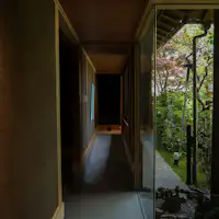 ทางเดินภายในอาคาร|พื้นที่ที่สัมผัสได้ถึงบรรยากาศของสวน