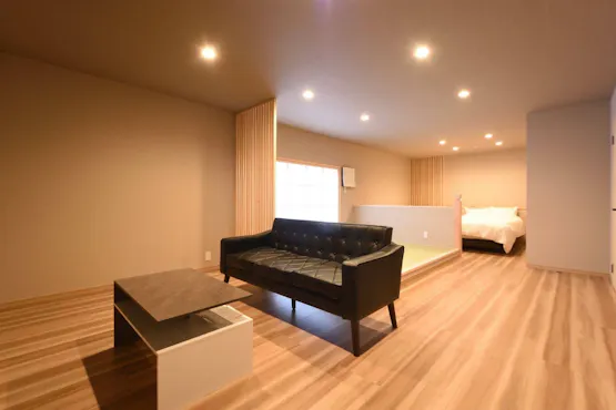 本館2階 201 Semi-suite room