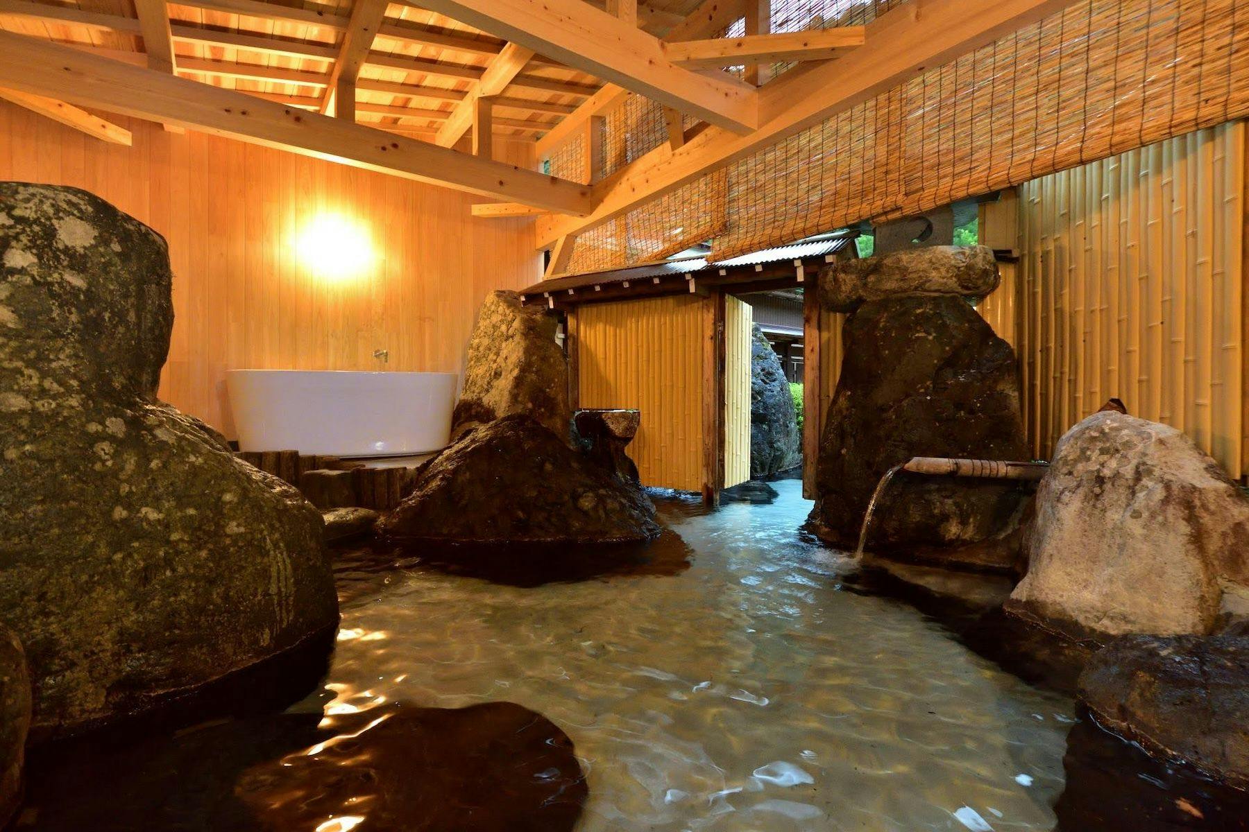 庭園風呂付き、部屋食　離れ　Suite room