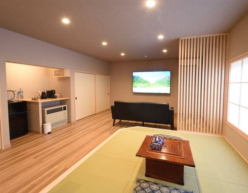 本館2階 201 Semi-suite room
