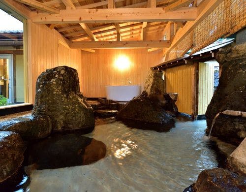 庭園風呂付き、部屋食　離れ　Suite room