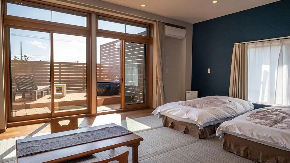 Onoso, an Accommodation Specializing in Spiny Lobster and Abalone