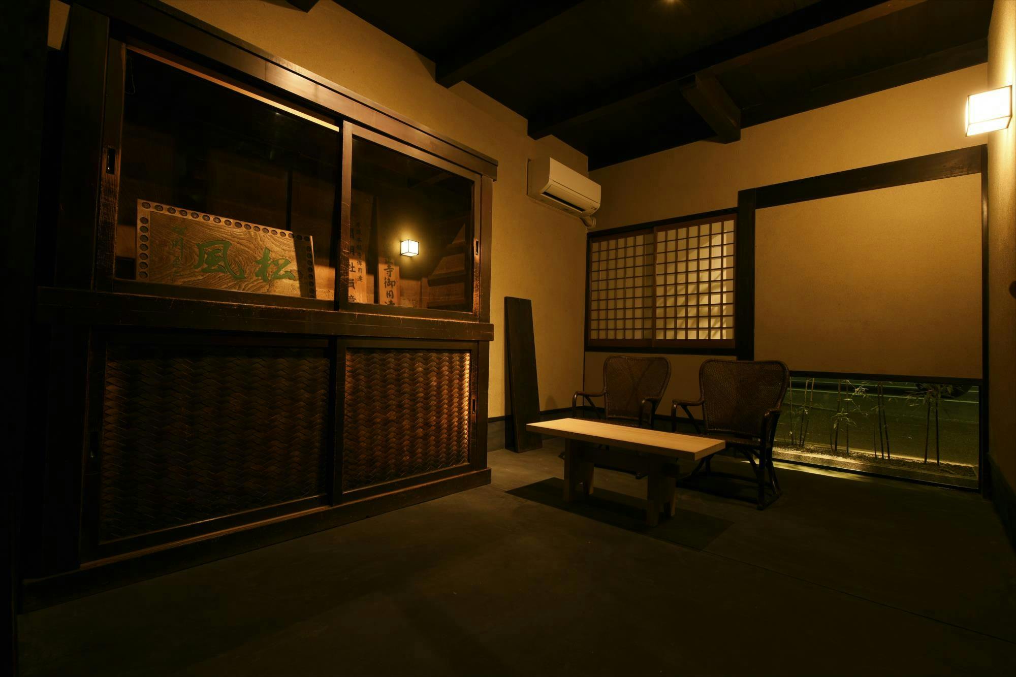 โถงชั้น 1