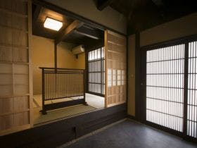 山中油店　町家ゲストハウス
