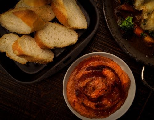 ロールキャベツのフムスとバゲット