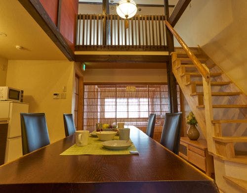 浴室からも眺められる自慢の坪庭です