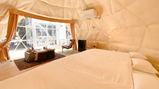 ドームテント内装