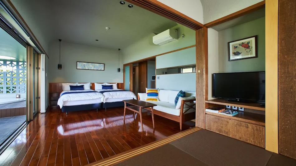 Oceanfront KouriStay