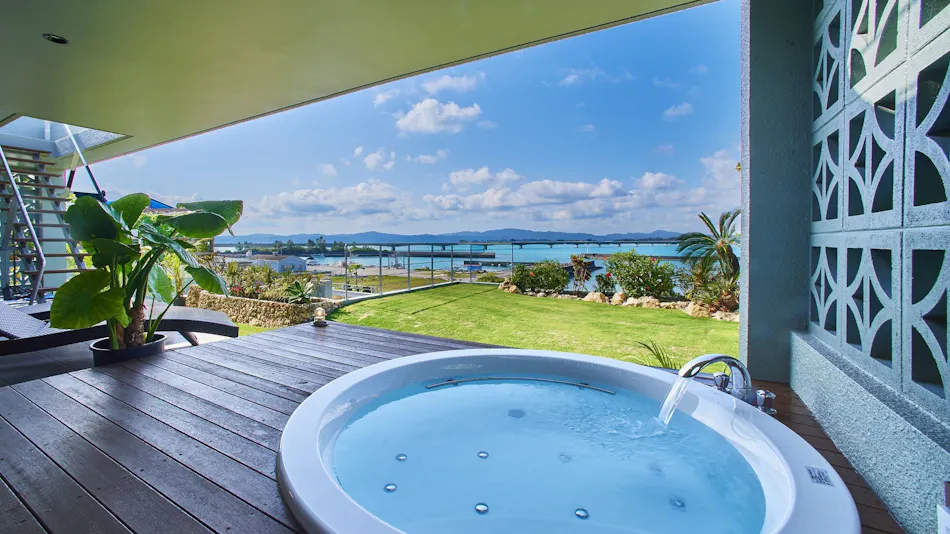 Oceanfront KouriStay