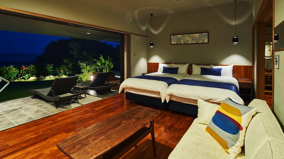 Oceanfront KouriStay