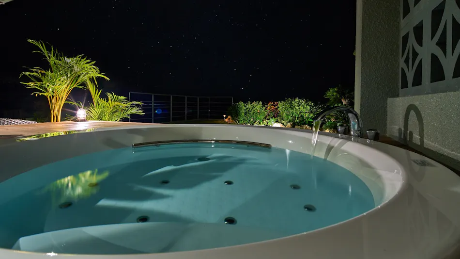 Oceanfront KouriStay