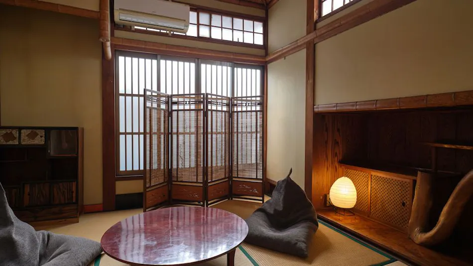 "Wakasa-Obama Historic Townscape: Whole House Rental Traditional Japanese Inn 'Obama Machiya Stay'"