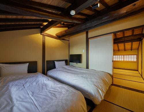 八幡参道みやけ棟1階リビングルーム