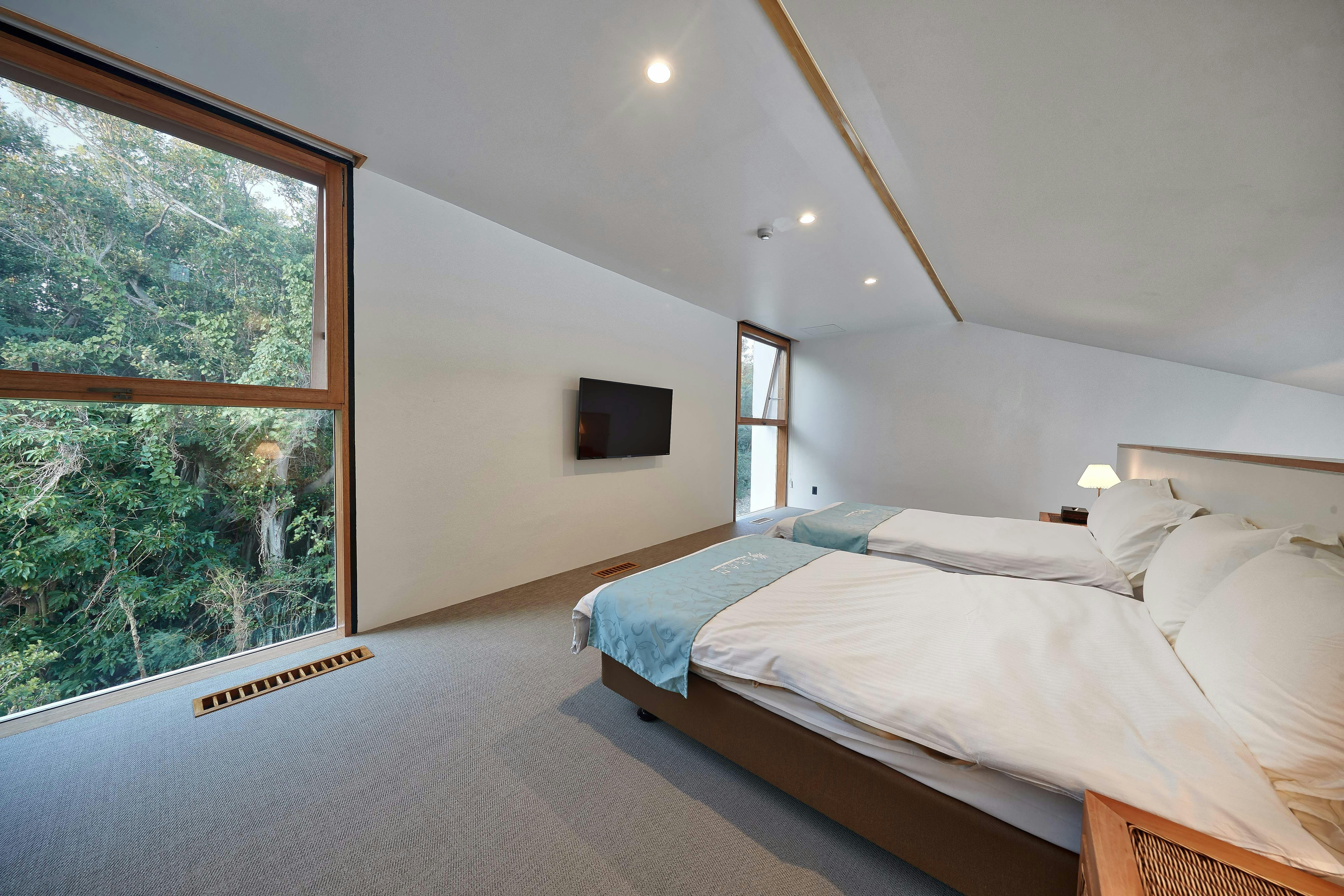 2F ベッドルーム