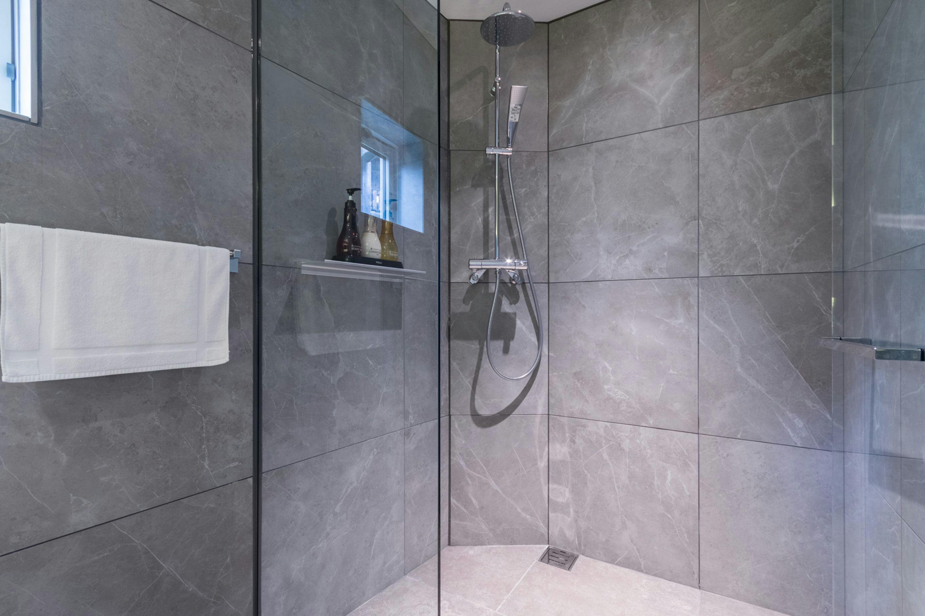 ห้องอาบน้ำฝักบัว Boem