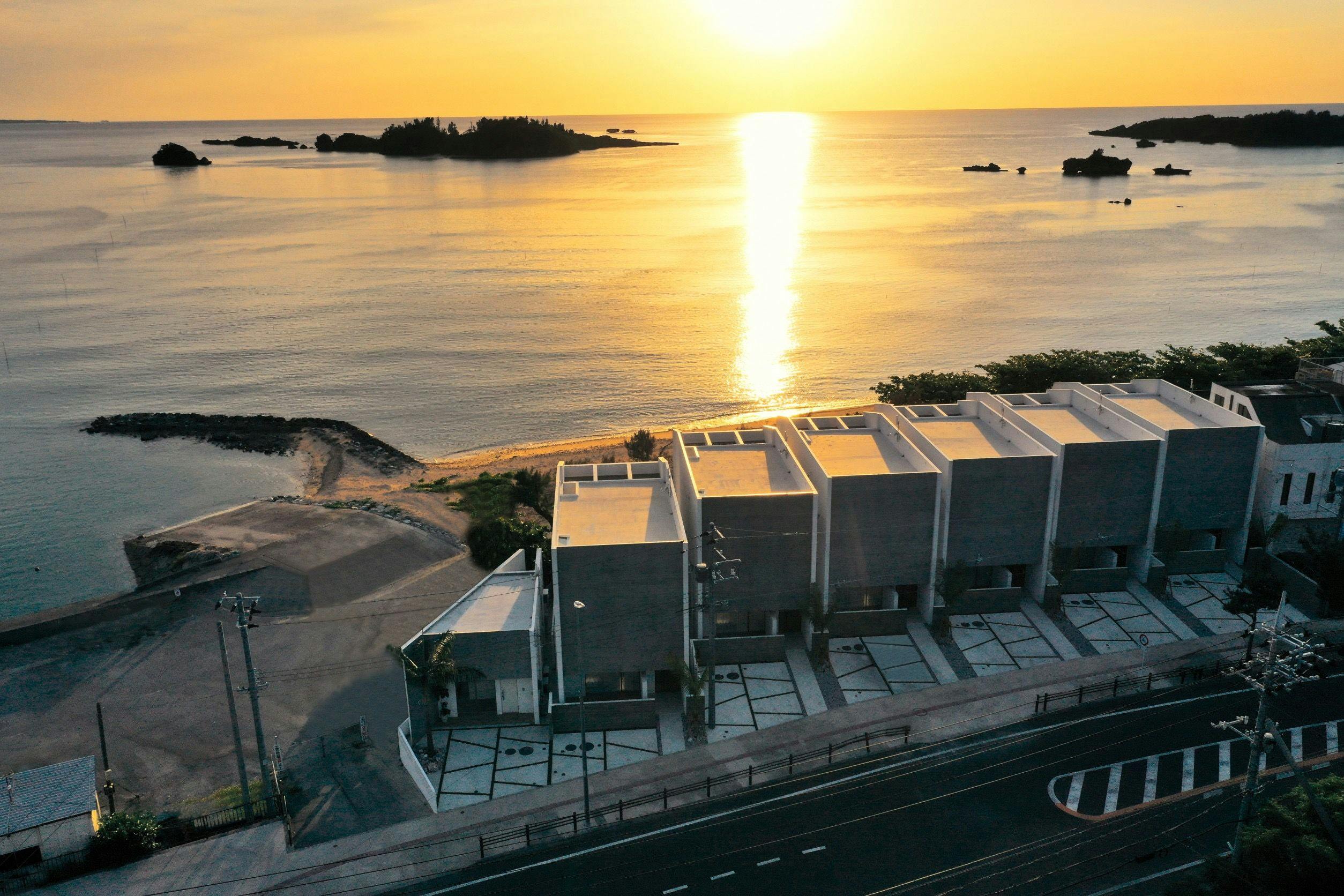 VILLA VALIOSA ON THE BEACH