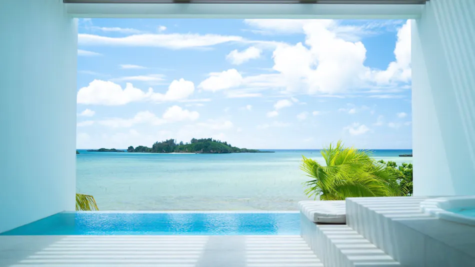 VILLA VALIOSA ON THE BEACH