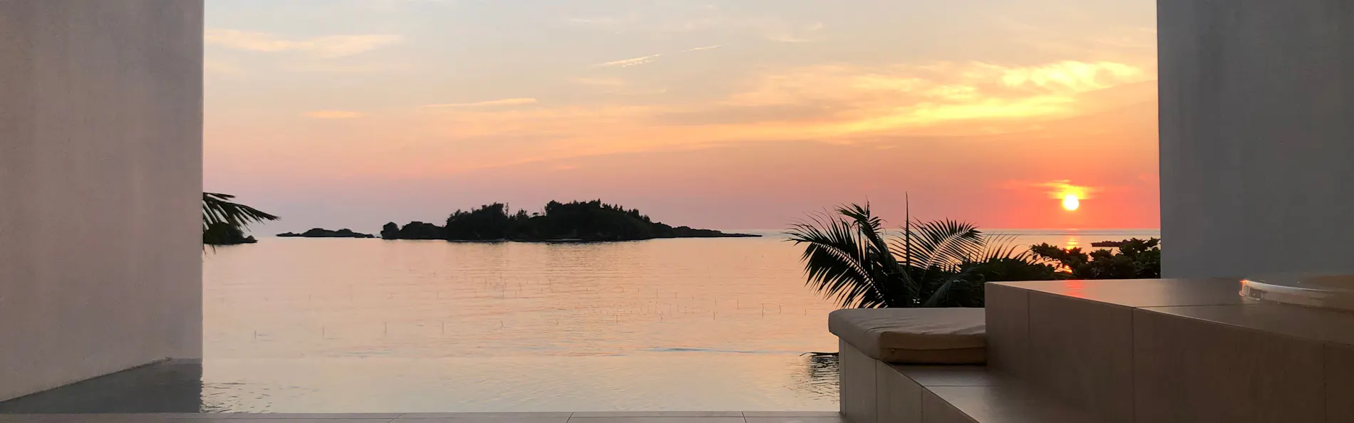 VILLA VALIOSA ON THE BEACH