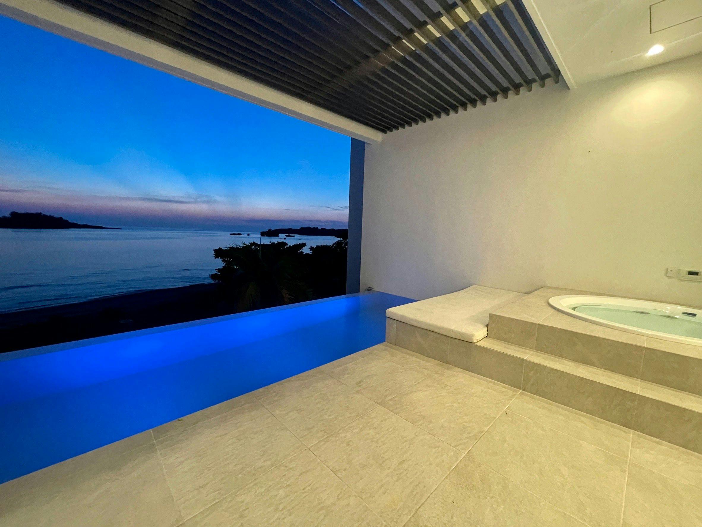 VILLA VALIOSA ON THE BEACH