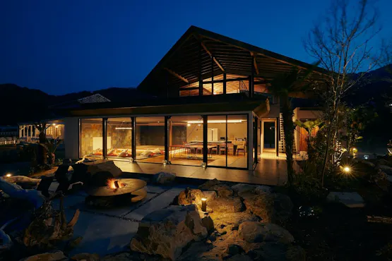 夜の積凪 MOKURASU棟