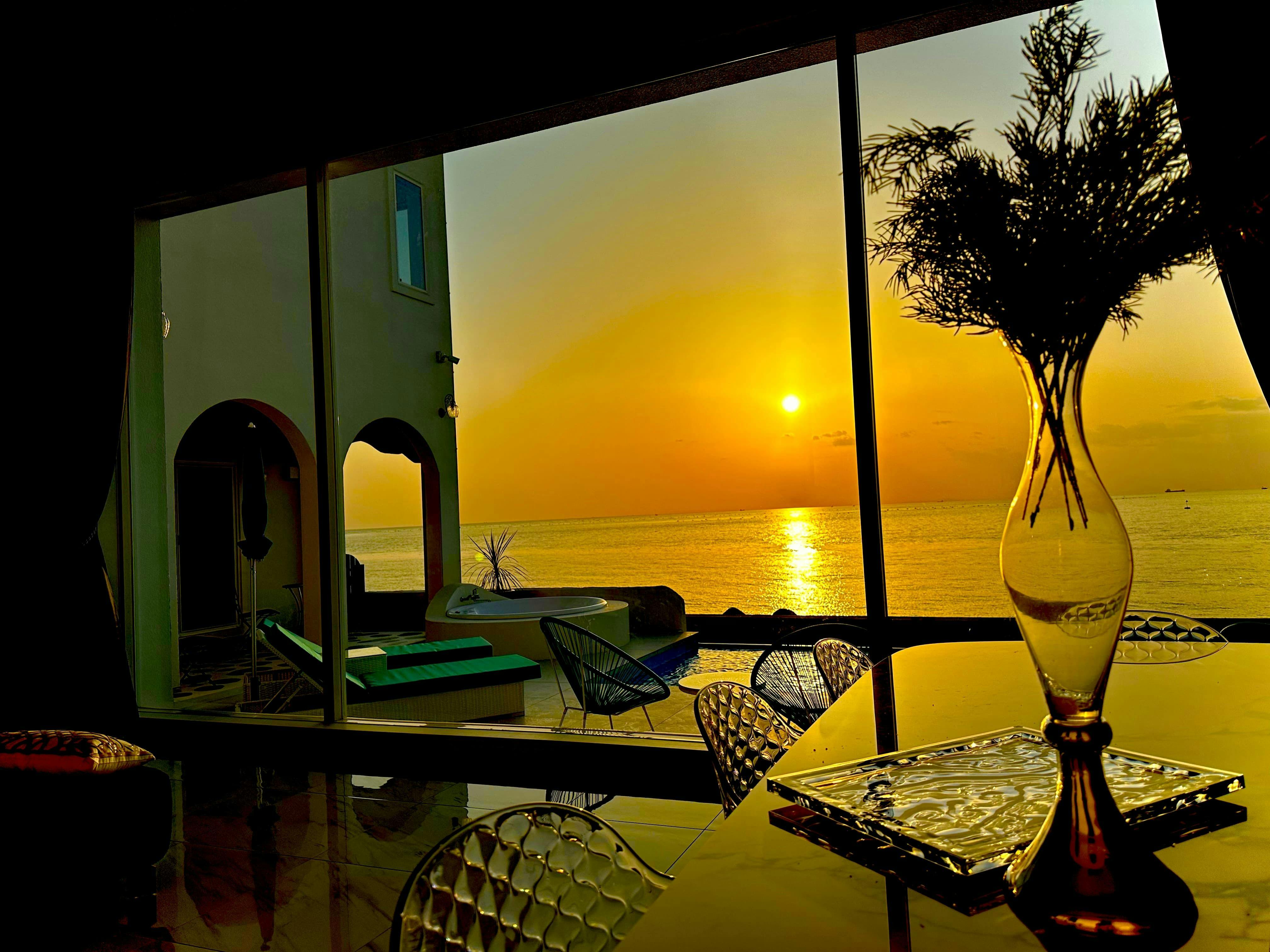 THE VILLA -SANTORINI AWAJI-