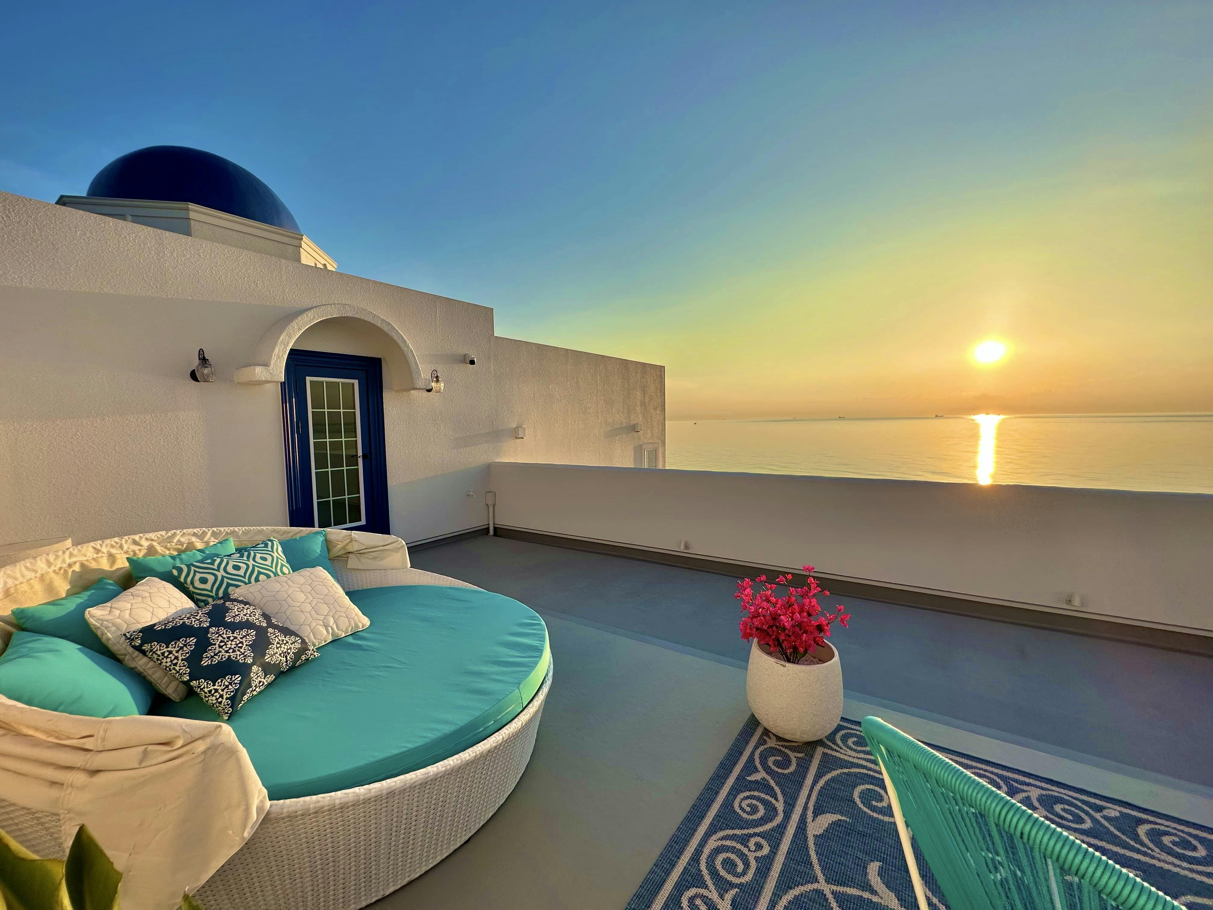 THE VILLA -SANTORINI AWAJI-
