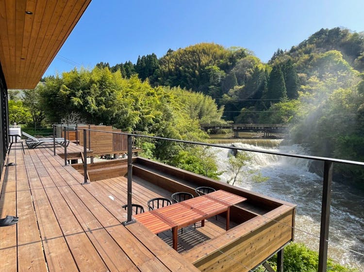 and RIVER勝浦のサムネイル画像