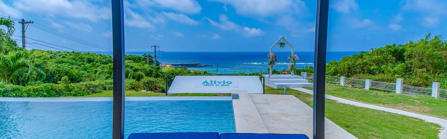 Alivio Mira el mar