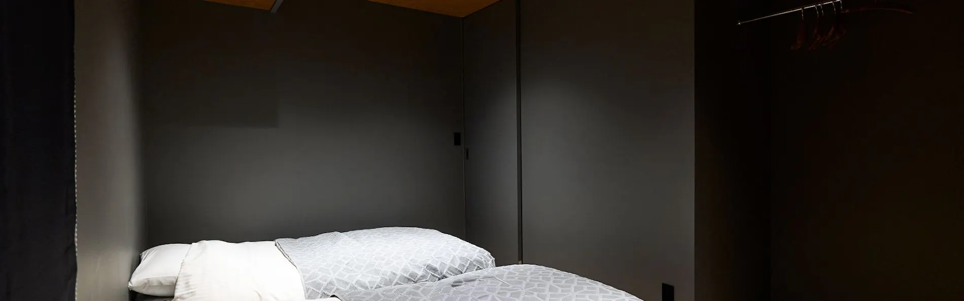 Beds and Dog run - Yamanakako