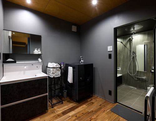 ドレッシングルーム、洗濯機、洗面台