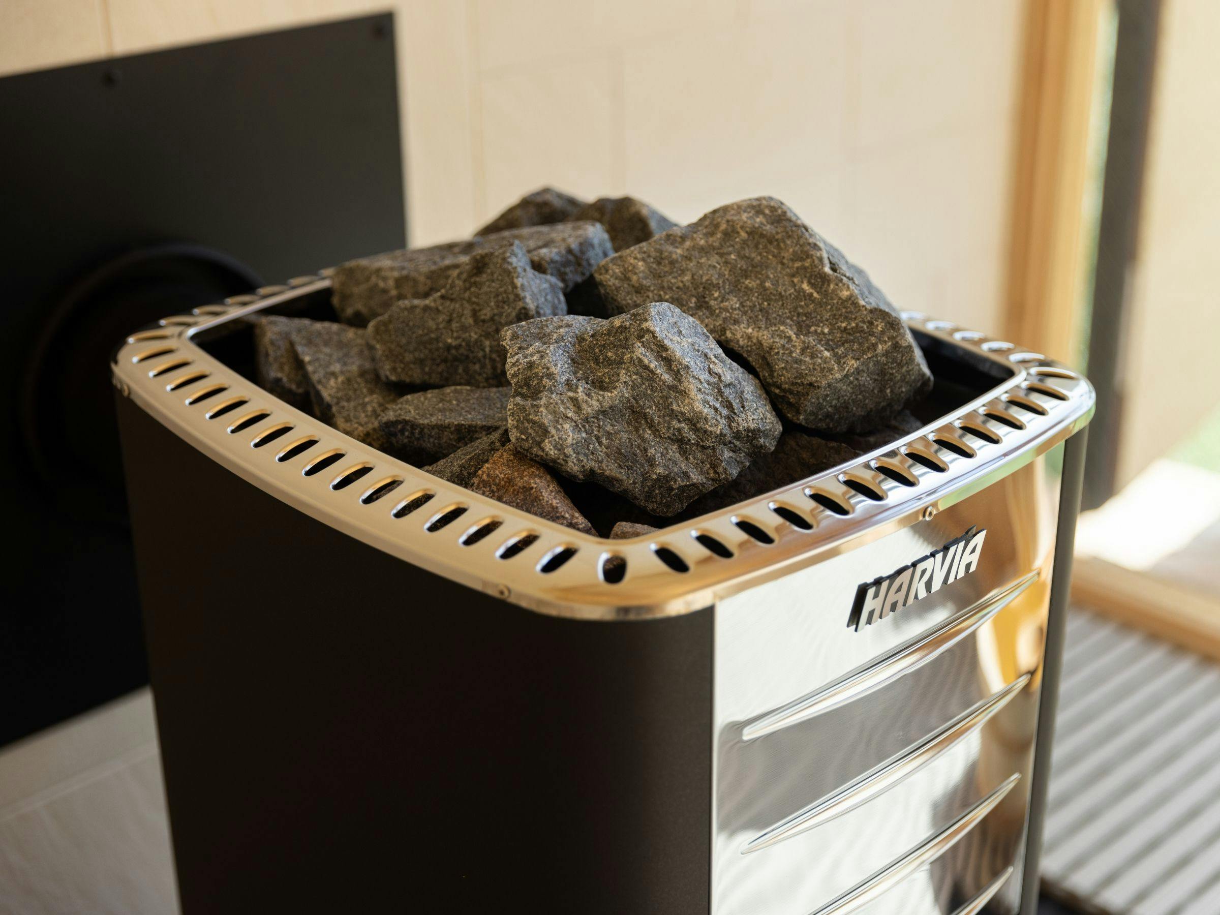 フィンランドHARVIA社製の薪ストーブ