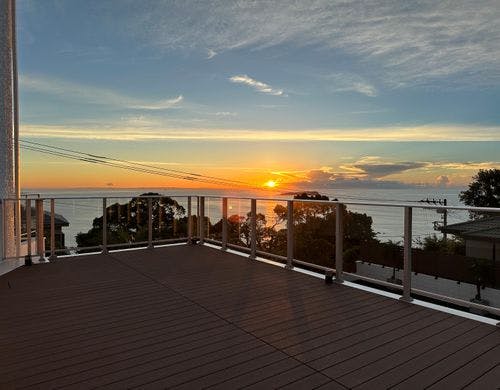 サウナ棟屋上テラスからの日の出