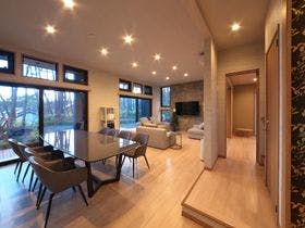 【群馬県草津・尻焼・花敷の貸別荘・コテージ】湯音の森