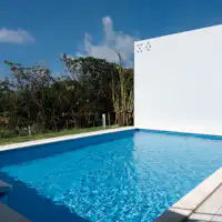 สระว่ายน้ำส่วนตัว