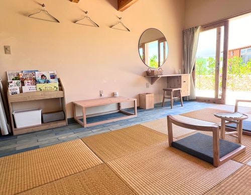 和風の落ち着いたインテリアの客室