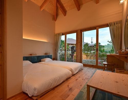 夕焼けが見えるベッドルーム