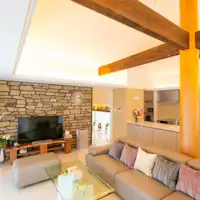 พื้นที่ห้องนั่งเล่นกว้างขวาง การสนทนาก็จะสนุกสนานมากขึ้น