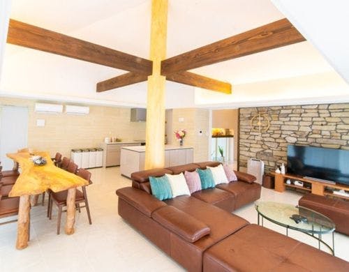 SEASUITE棟の洋室の寝室です。