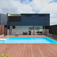 Refwind A棟プール