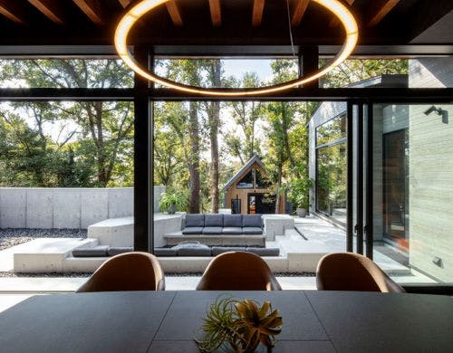 開放感のある屋外へと開かれた空間設計