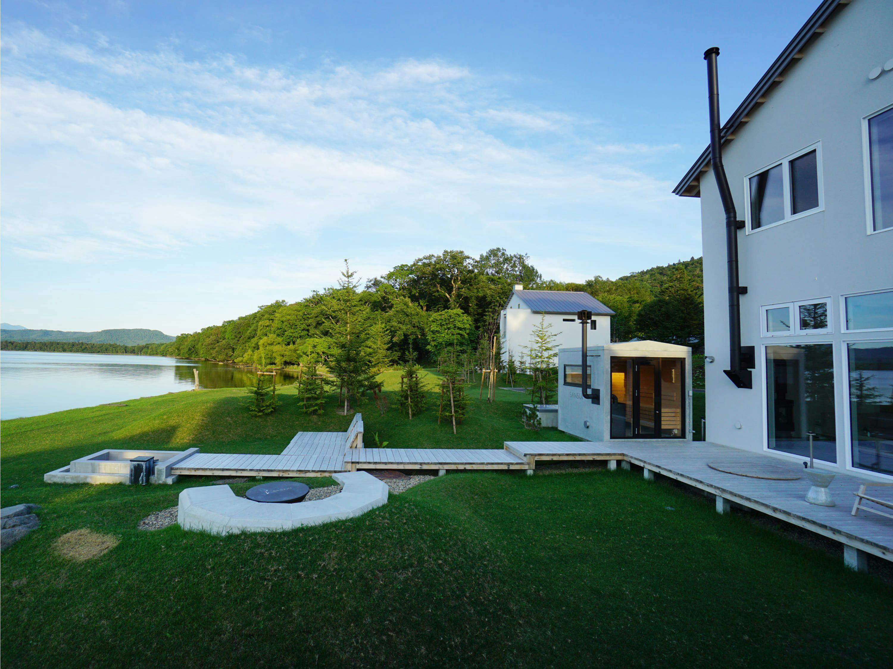 ภายนอกอาคาร