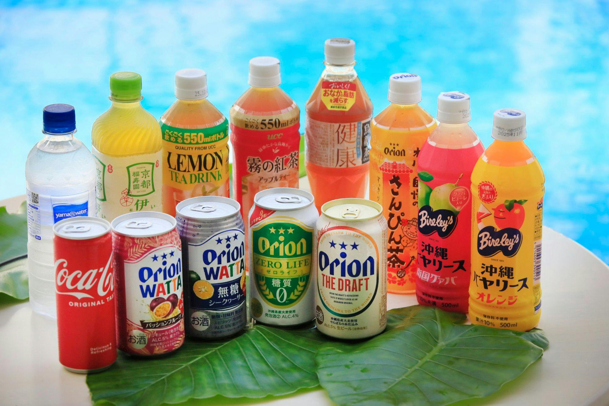 ตู้เย็นมีเครื่องดื่ม 13 ชนิดให้ดื่มได้ไม่อั้น