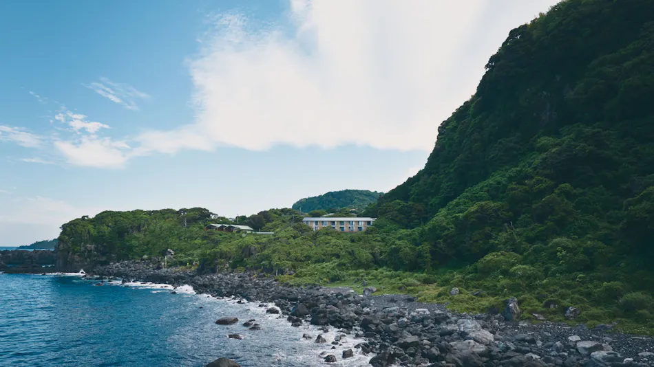 SANU 2nd Home Izu 1st