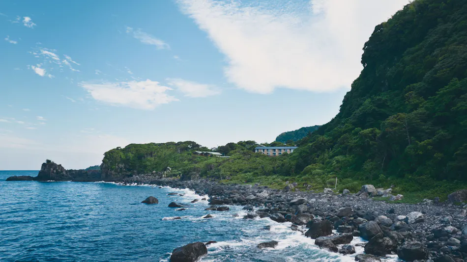 SANU 2nd Home Izu 1st